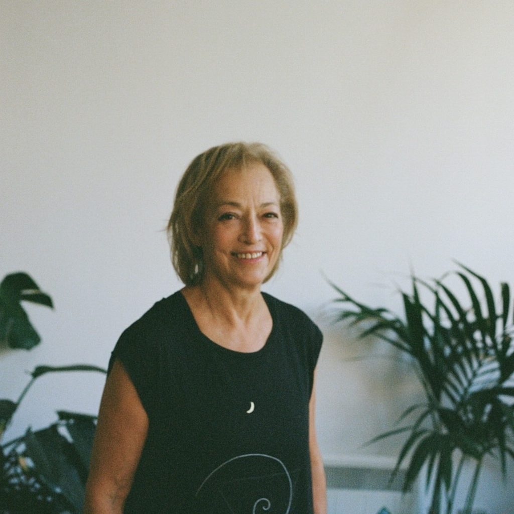 57740011 Geraldine Waring Photo Shoot